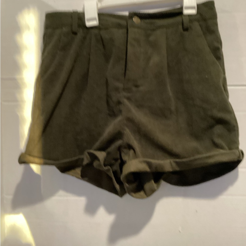 Ladies ROMWE Dark Olive corduroy Shorts size large